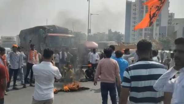  Mumbai Bangalore highway blocked as Maratha quota stir intensifies