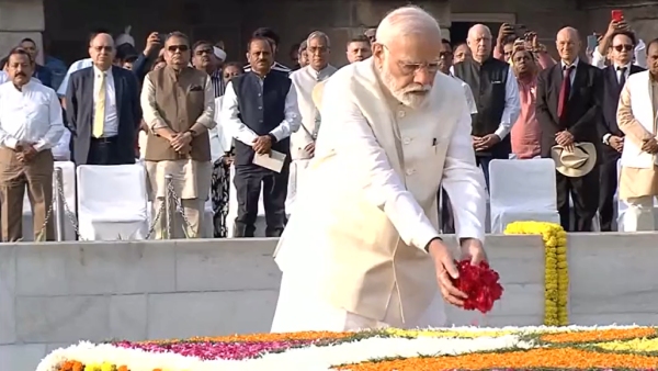 Prime Minister Modi urged to work to make Mahatma Gandhis dreams come true 