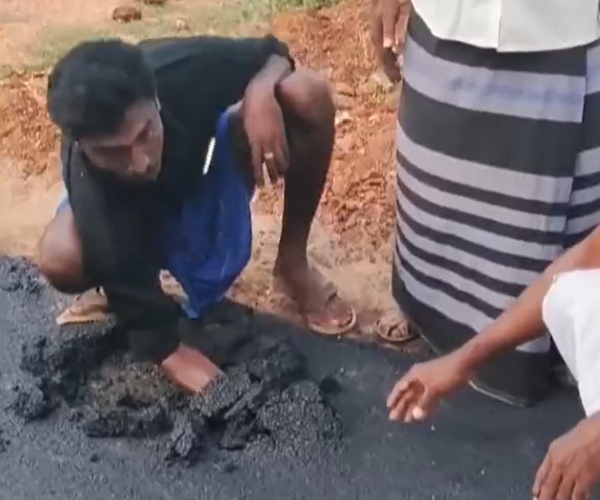 Poorly laid road in karur: Public video goes trending in social media Poorly laid road in karur: Public video goes trending in social media