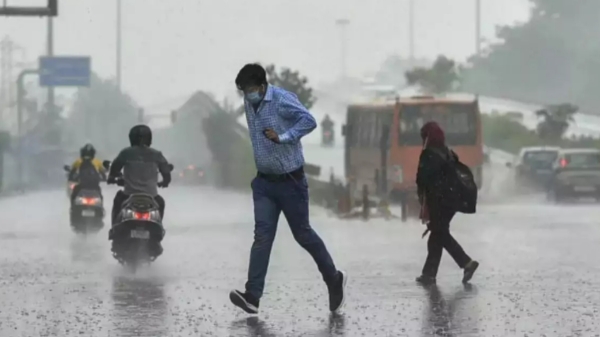  Chennai Meteorological center said possibility of heavy rain in 13 districts 