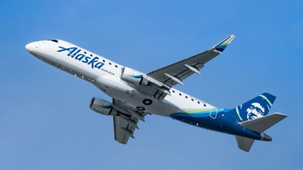 Off duty pilot suddenly tried to switch off flight in midair in US Off duty pilot suddenly tried to switch off flight in midair in US