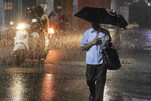 Delay in formation of low pressure over Arabian Sea says Indian Meteorological Center Delay in formation of low pressure over Arabian Sea says Indian Meteorological Center