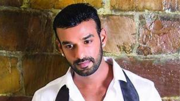 Bigg Boss Tamil Season 7 who is the voice of small house