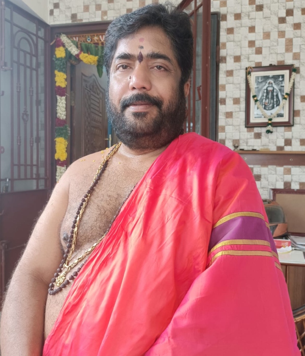 Vijayadasami vidayarambam: Arisuvadi Aksharabhyasam Pooja at Immayil Nanmai Tharuvar Temple 