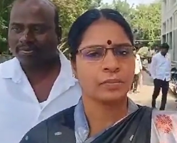 Tamil Activist Veeralakshmi warns Naam Tamilar Seeman on Dalits issue