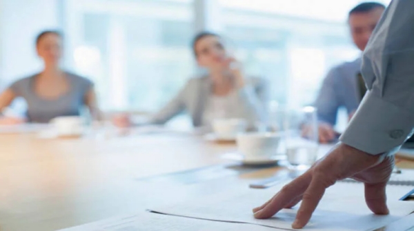 Working hours per week in countries - Lets see least working hour country? 