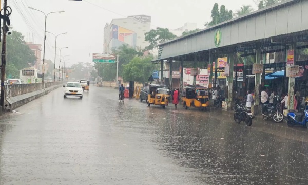 69 mm heavy rain flow in Cuddalore and 64 mm rain Puducherry 