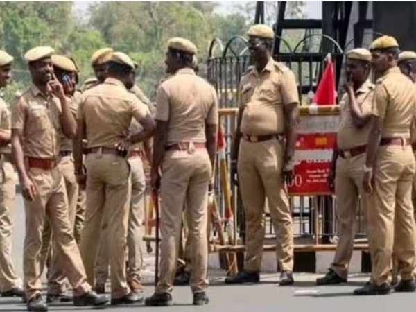 Tamil Nadu police is getting opinions from the people to resolve the issues within it Tamil Nadu police is getting opinions from the people to resolve the issues within it