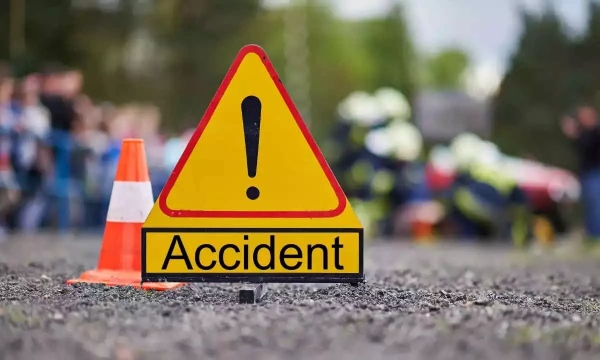 Bus rammed into platform at Vijayawada bus station 