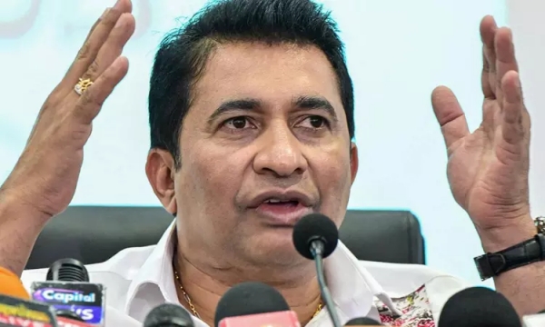  President is responsible if there is any danger to my life says sacked SriLanka Sports Minister 