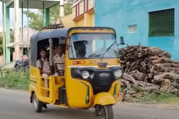  TN government has arranged a free auto facility for the Irula children living in Gandhigram to go to school and study