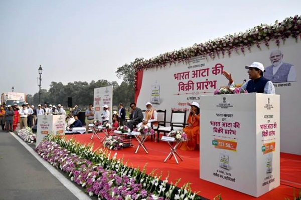 Union Govt launches sale of ‘Bharat’ Atta at Rs 27.50 