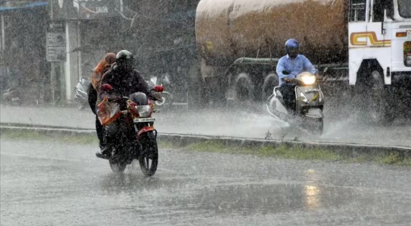 Heavy rain warning for 15 districts in Tamil Nadu says Weather Department 