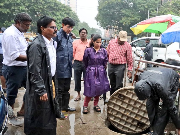 heavy rain: Chennai Corporation Mayor Priya, Commissioner Radhakrishnan doing great job today heavy rain: Chennai Corporation Mayor Priya, Commissioner Radhakrishnan doing great job today