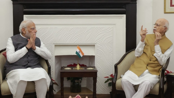 PM Modi met veteran BJP leader LK Advani at his residence today