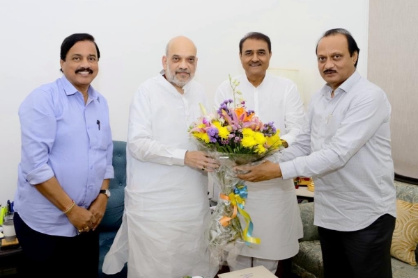  Ajith Pawar meets Amit Shah; To become Maharashtra Chief Minsiter?