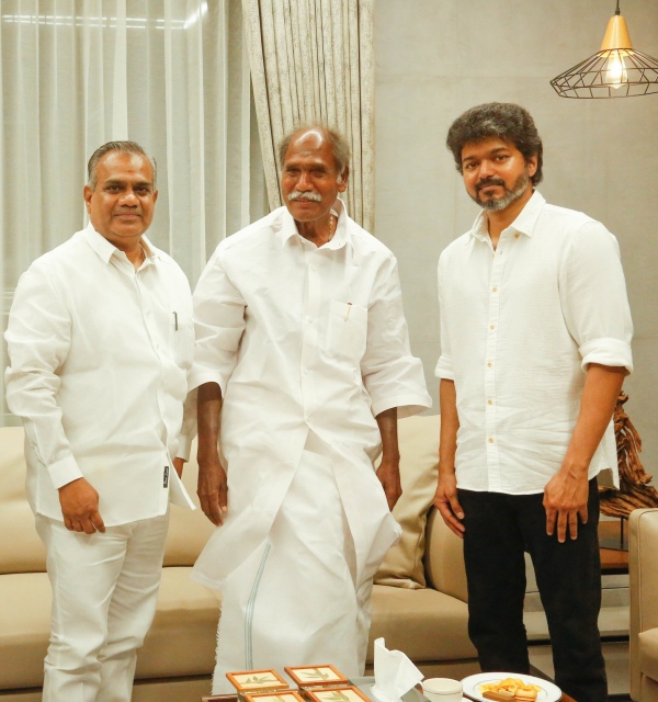 Puducherry CM Rangasamy visited Vijay People Movement Bussy Anand home after being hospitalized due to ill 