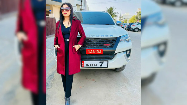 anger-for-asking-for-salary-woman-employer-brutally-attack-employee-footwear-mouth