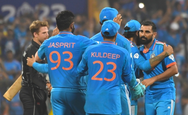 Telugu Actress Rekha Boj announces bold offer on nude 