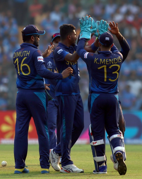 What are the 4 reasons behind team India winning the World Cup Match against Sri Lanka? 