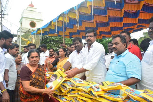 Udhayanidhi Stalin birthday yesterday, Minister MRK Panneerselvam has conducted 622 programs in one day 