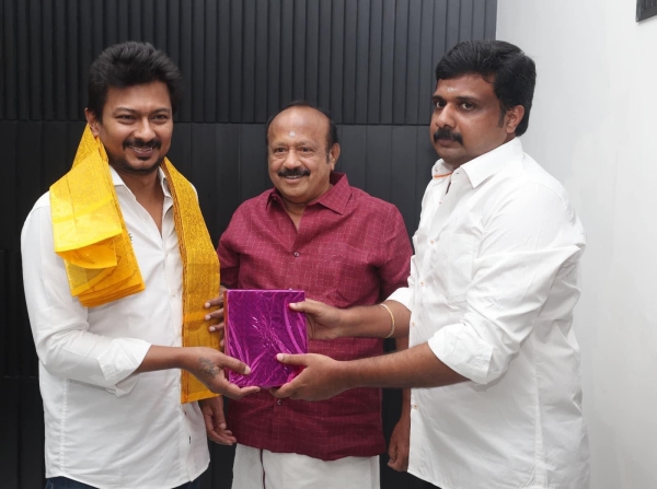 Udhayanidhi Stalin birthday yesterday, Minister MRK Panneerselvam has conducted 622 programs in one day 