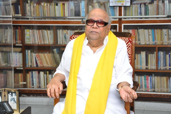  Lyricist Yugabharathi has spoken about artist Karunanidhi