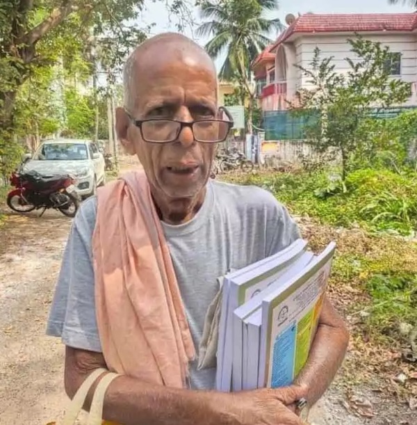 82 year old polytechnic teacher studying 25th degree in Mayiladuthurai 
