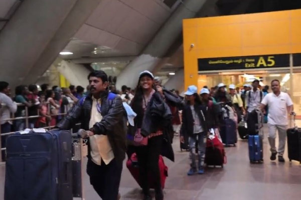  Government school students who went on a trip to Japan returned to their home country