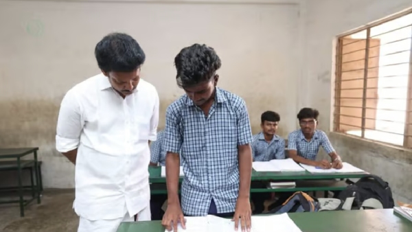 Erode Government Schools and Minister Anbil Mahesh sudden review at Erode government schools today Erode Government Schools and Minister Anbil Mahesh sudden review at Erode government schools today