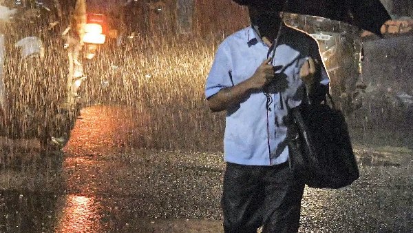 Nagapattinam received non stop heavy rain of 13cms in 24 hours 