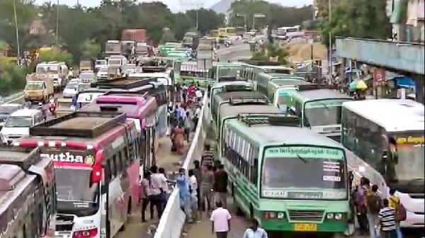 Why there is not much traffic amid the Deepavali Special Buses in Tamil Nadu and Chennai? 