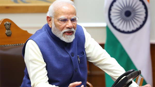 prime-minister-modi-speaks-to-the-workers-who-rescued-from-uttarakhand-tunnel-over-the-phone