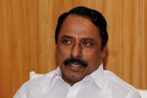  Will Sengottaiyan replace Edappadi Palanisamy as face of AIADMK in coming elections? 