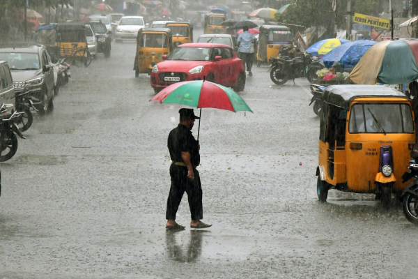 Schools holiday in 7 districts of Tamil Nadu due to incessant rains 