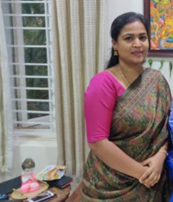 Actress Ranjana Nachiyar arrested 