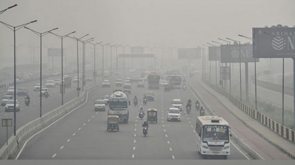 2 crore people suffer from eye irritation due to air pollution in Delhi 2 crore people suffer from eye irritation due to air pollution in Delhi