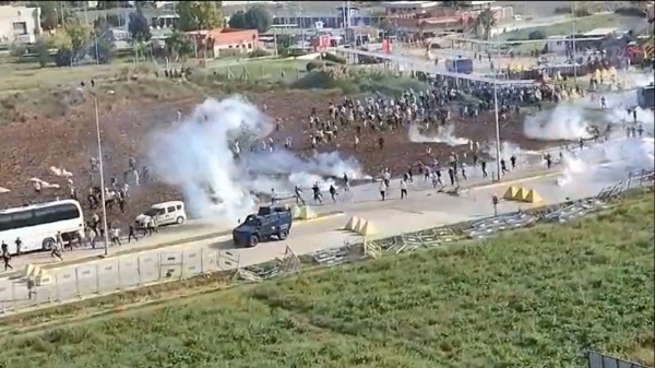  Pro-Palestinian Crowd Tries To Enter US Base in Turkey