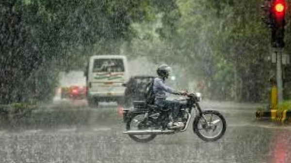 Heavy rains are likely to occur in Tamil Nadu till November 12 says Meteorological Department has predicted 