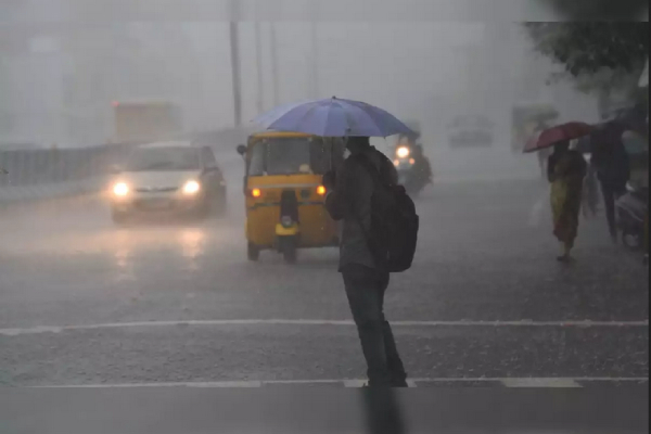 Possibility of rain with thunder in 16 districts including Chennai by 4 pm today 