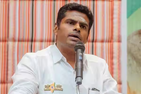 Annnamalai mistake in Year about Trichy Srirangam Periyar Statue 