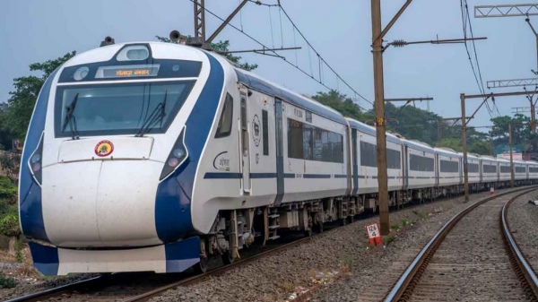  Huge demand among People for Vande Bharat services between Nellai and Bangalore