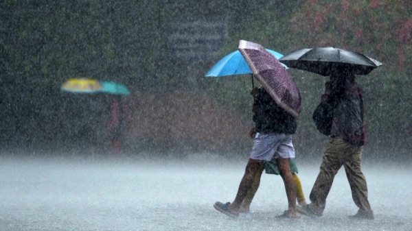 Low pressure area will form in Bay of Bengal on November 14 and Southern Tamil Nadu gets 2 days heavy rain Low pressure area will form in Bay of Bengal on November 14 and Southern Tamil Nadu gets 2 days heavy rain