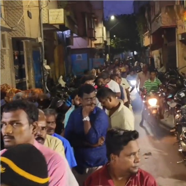 Ahead of Diwali long queues were lined up at various mutton shops across Tamil Nadu Ahead of Diwali long queues were lined up at various mutton shops across Tamil Nadu