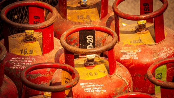  Gas cylinders also have an expiration date do you know how to find out?