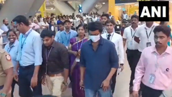 Actor Vijay returns to Chennai from Thailand and What happened at the Chennai airport