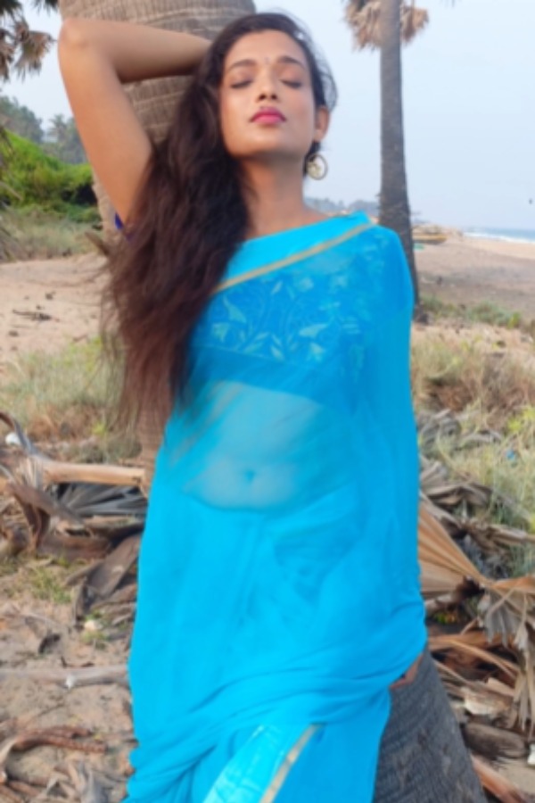 Telugu Actress Rekha Boj announces bold offer on nude 