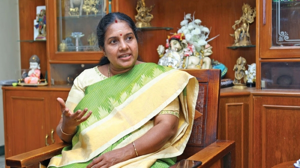 Tiruchendur temple Dharsan Fees high take this proof Vanathi Srinivasan tweet 