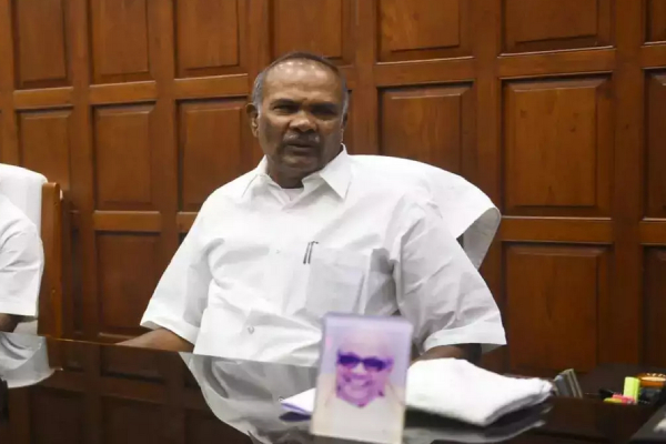 TN Special assembly session; AIADMK MLAs meeting with Speaker Appavu TN Special assembly session; AIADMK MLAs meeting with Speaker Appavu