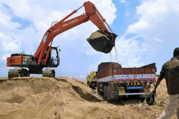 TN government to file another report on beach sand mining in High Court TN government to file another report on beach sand mining in High Court